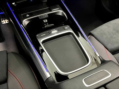 New 2025 Mercedes-Benz GLA 250 image 19