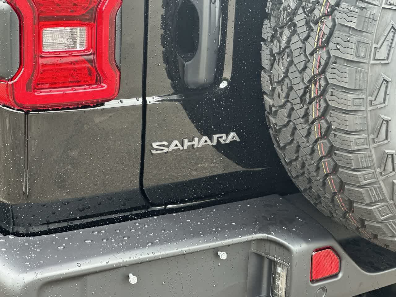 New 2027 Jeep Wrangler Unlimited Sahara AWD/4WD image 13