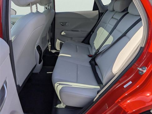 Used 2024 Hyundai Kona Limited FWD image 30