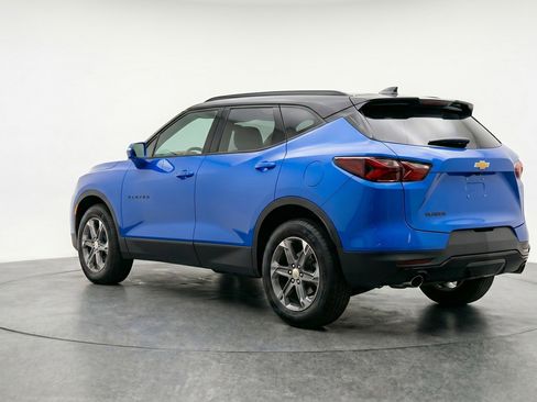 Used 2025 Chevrolet Blazer LT FWD image 6