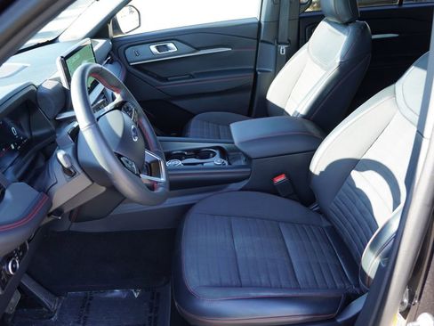 Certified 2025 Ford Explorer ST-Line AWD/4WD image 15