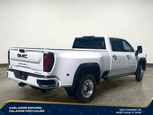 New 2026 GMC Sierra 3500 Denali w/ Denali Reserve Package AWD/4WD image 16