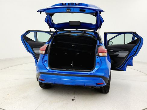 Used 2023 Nissan Kicks SR w/ SR Premium Package image 32