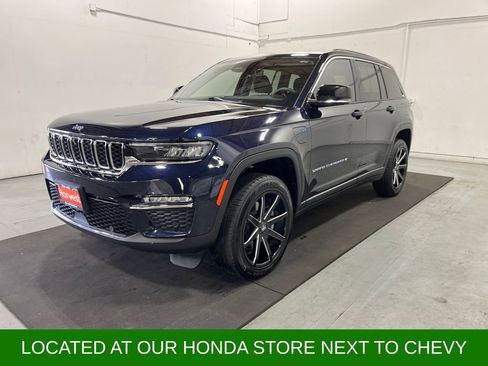 Used 2023 Jeep Grand Cherokee 4xe w/ Luxury Tech Group II image 3