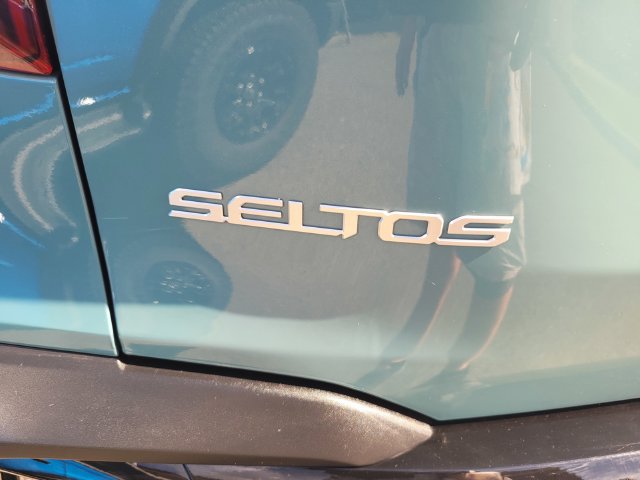 Used 2024 Kia Seltos S FWD image 7