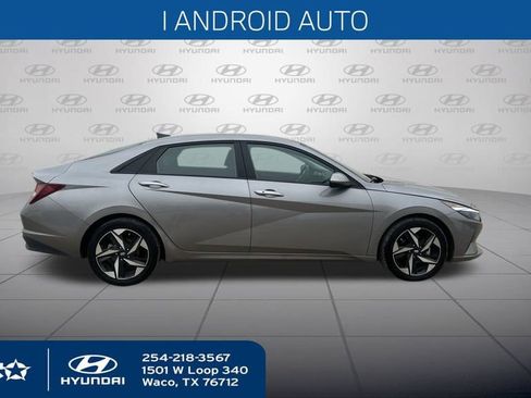 Used 2023 Hyundai Elantra SEL w/ Convenience Package image 6