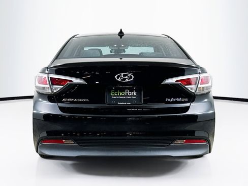 Used 2017 Hyundai Sonata SE image 7