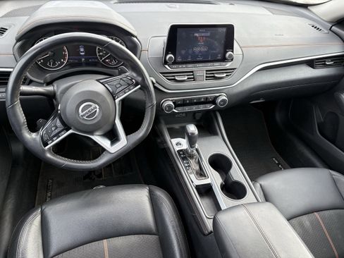 Used 2021 Nissan Altima 2.0 SR image 12