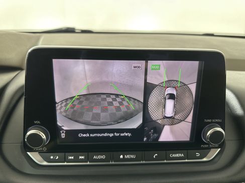 Used 2021 Nissan Rogue SL image 16