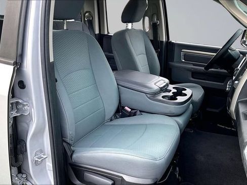 Used 2016 RAM 1500 Classic SLT RWD image 27
