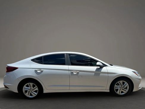 Used 2019 Hyundai Elantra Value Edition FWD image 4