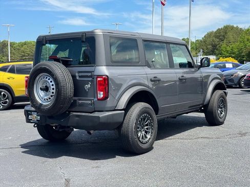 Used 2025 Ford Bronco 4-Door AWD/4WD image 3