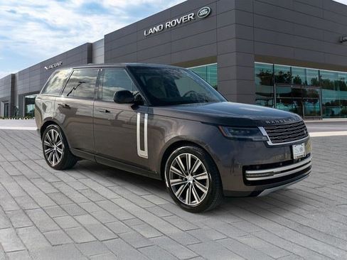 Used 2025 Land Rover Range Rover Autobiography AWD/4WD image 7