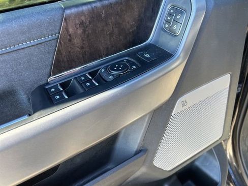 Used 2023 Ford F350 Lariat w/ Lariat Ultimate Package image 12