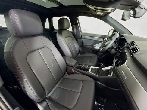 Used 2025 Audi Q3 2.0T Premium w/ Convenience Package image 26