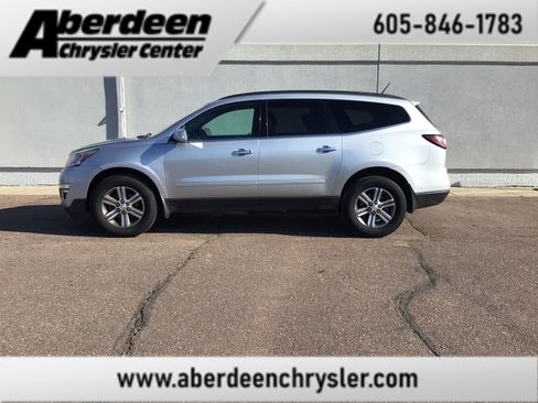 Used 2017 Chevrolet Traverse LT AWD/4WD image 1