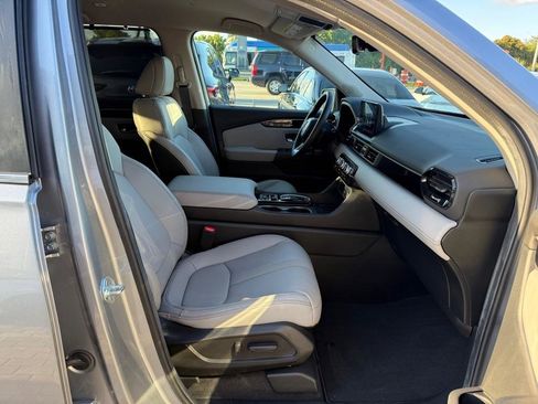 Used 2025 Honda Pilot EX-L image 33