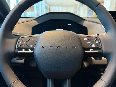 New 2026 Lexus ES 350e FWD image 21