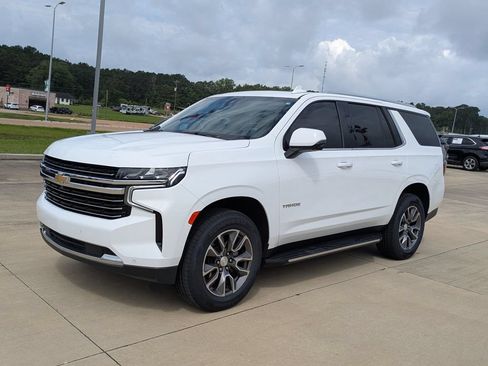 Used 2022 Chevrolet Tahoe LT w/ LT Signature Plus Package RWD image 4