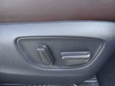 Certified 2023 Toyota Sienna Platinum AWD/4WD image 25