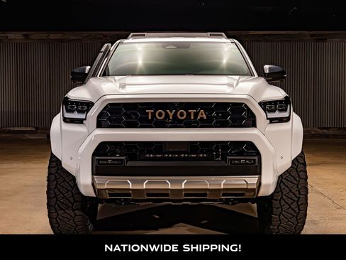 Used 2025 Toyota 4Runner Trailhunter image 4