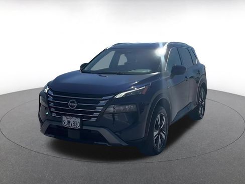 Used 2026 Nissan Rogue SL FWD image 7
