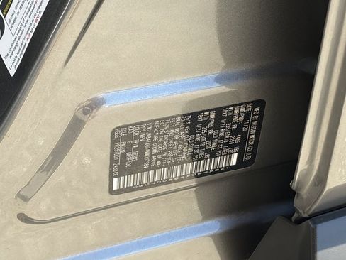 Used 2021 Nissan Rogue SV FWD image 38