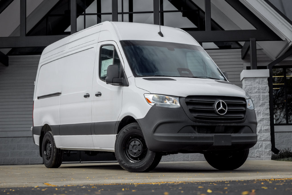New 2025 Mercedes-Benz Sprinter 2500 image 1