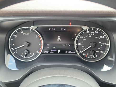 Certified 2021 Nissan Rogue SV FWD image 24