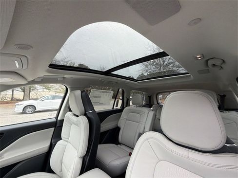 New 2026 Lincoln Aviator Reserve image 22