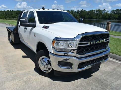 Used 2023 RAM 3500 Tradesman w/ Chrome Appearance Group image 2