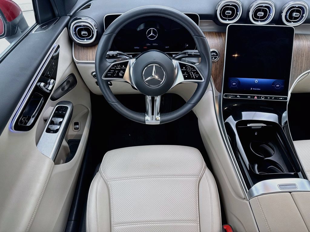 Certified 2026 Mercedes-Benz GLC 300 image 10