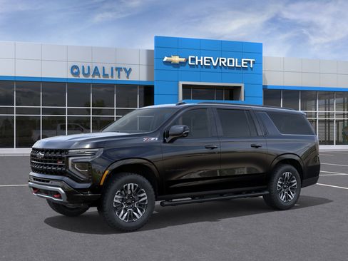 New 2026 Chevrolet Suburban Z71 AWD/4WD image 2