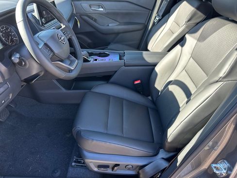 New 2026 Nissan Rogue SV image 9