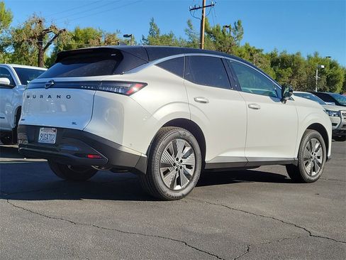 Used 2025 Nissan Murano SL image 33