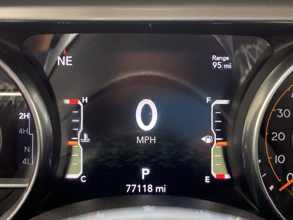Used 2021 Jeep Wrangler Unlimited Sahara w/ Uconnect 4C Nav & Sound Group AWD/4WD image 29