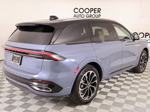 New 2026 Lincoln Nautilus Reserve image 22