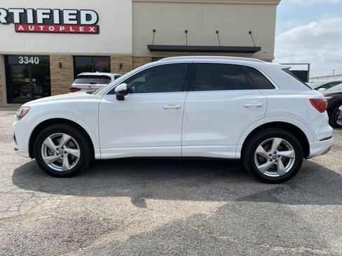 Used 2020 Audi Q3 2.0T Premium w/ Convenience Package image 2
