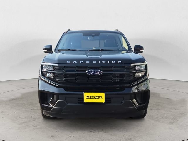 Certified 2025 Ford Expedition Active AWD/4WD image 2