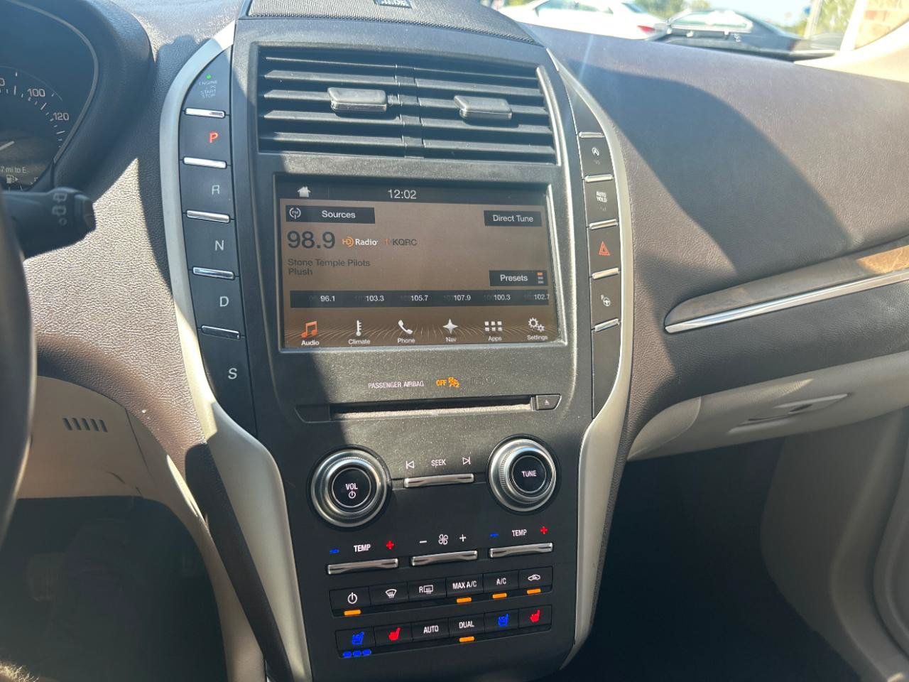 Used 2018 Lincoln MKC Reserve FWD image 13