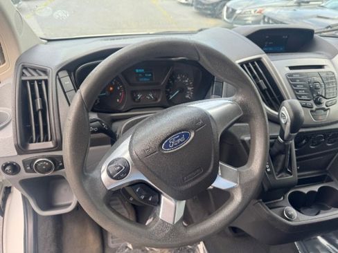 Used 2017 Ford Transit 350 XLT image 10