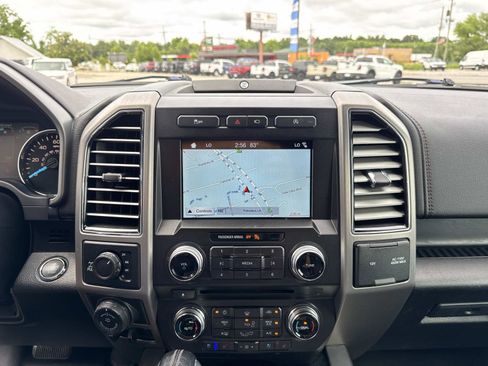 Used 2018 Ford F150 Platinum w/ Equipment Group 701A Luxury AWD/4WD image 24