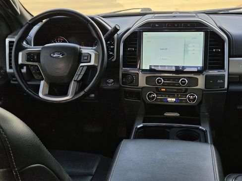 Used 2022 Ford F250 Lariat w/ Lariat Ultimate Package AWD/4WD image 5