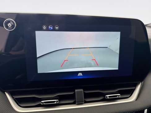 Used 2025 Chevrolet Equinox LT AWD/4WD image 15