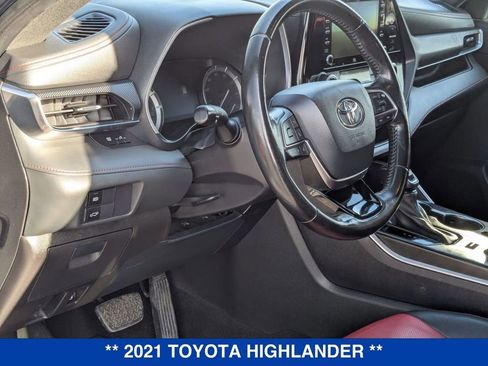 Used 2021 Toyota Highlander XSE image 15