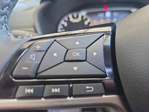 Used 2024 Nissan Altima 2.5 SL image 24