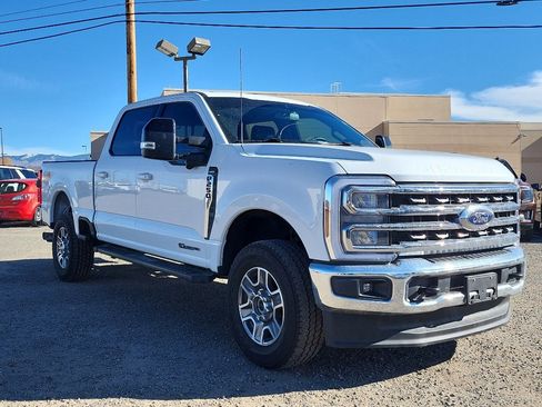 Used 2024 Ford F250 Lariat image 3