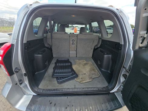Used 2011 Toyota RAV4 2WD w/ Base L4 Extra Value Pkg image 8