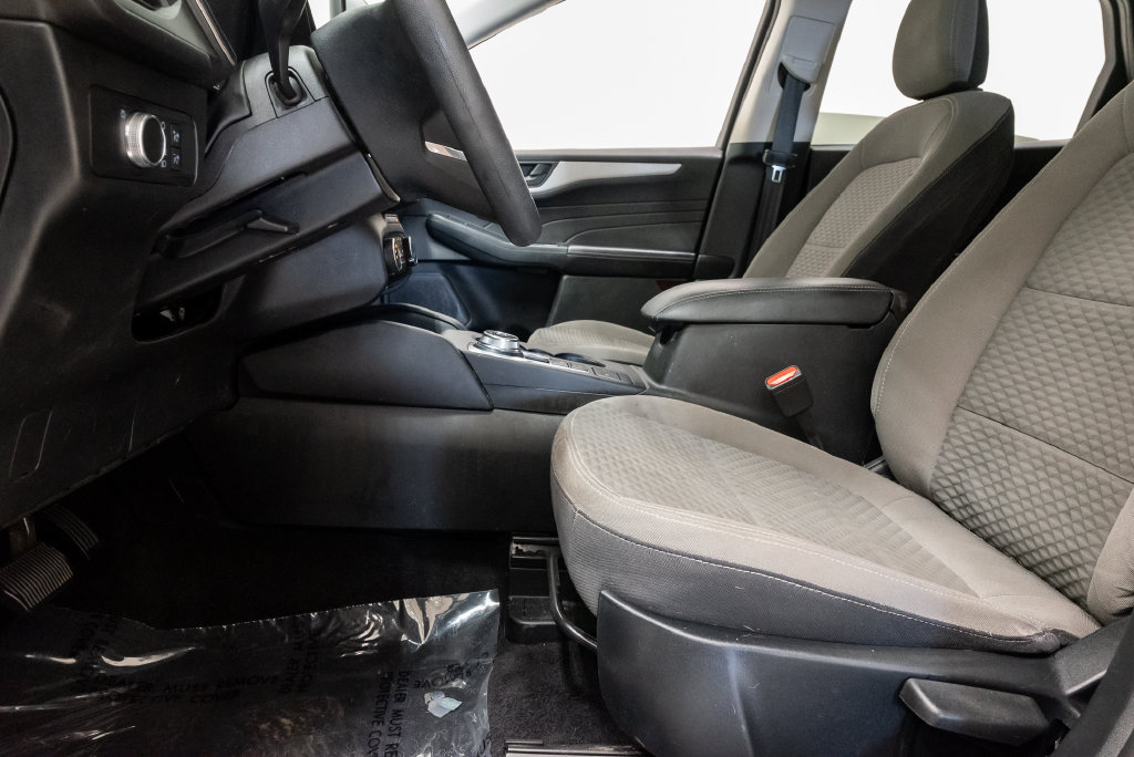 Used 2022 Ford Escape SE FWD image 13