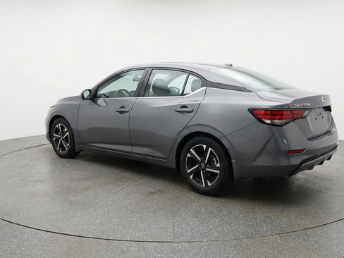 Used 2025 Nissan Sentra SV image 6